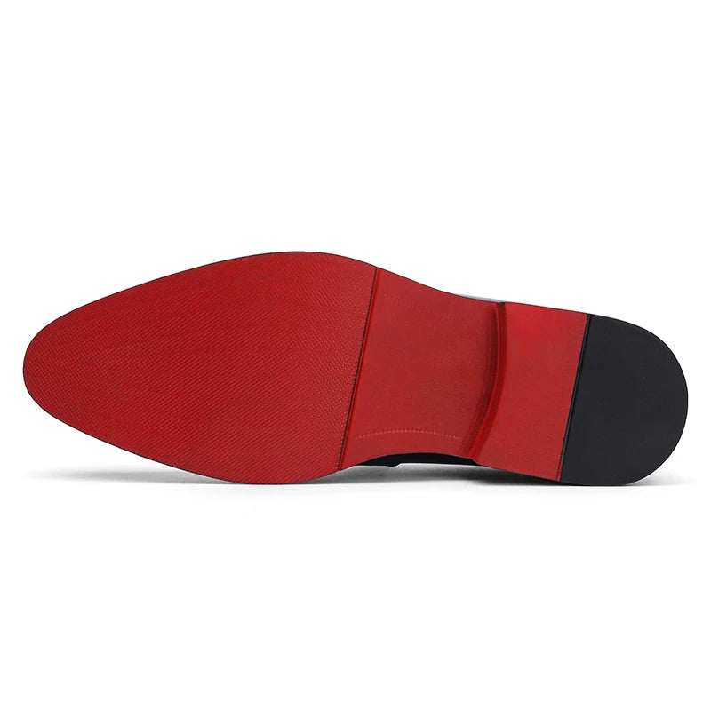 Klassische Freizeitschuhe für Herren mit roter Sohle