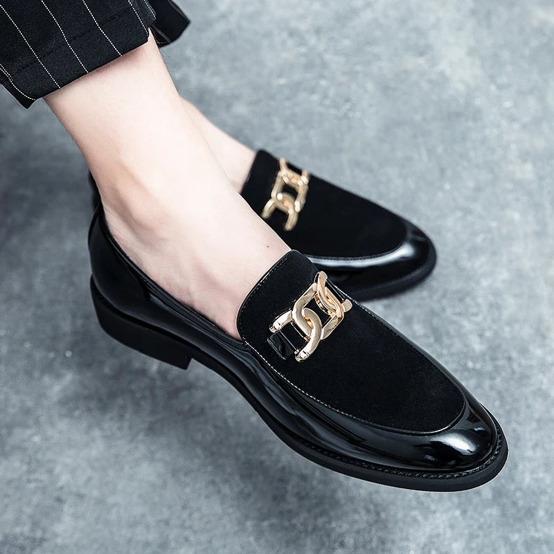Modische flache Schuhe für Herren
