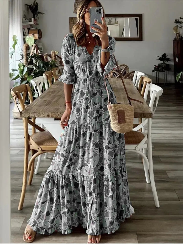 Neues langes Damenkleid