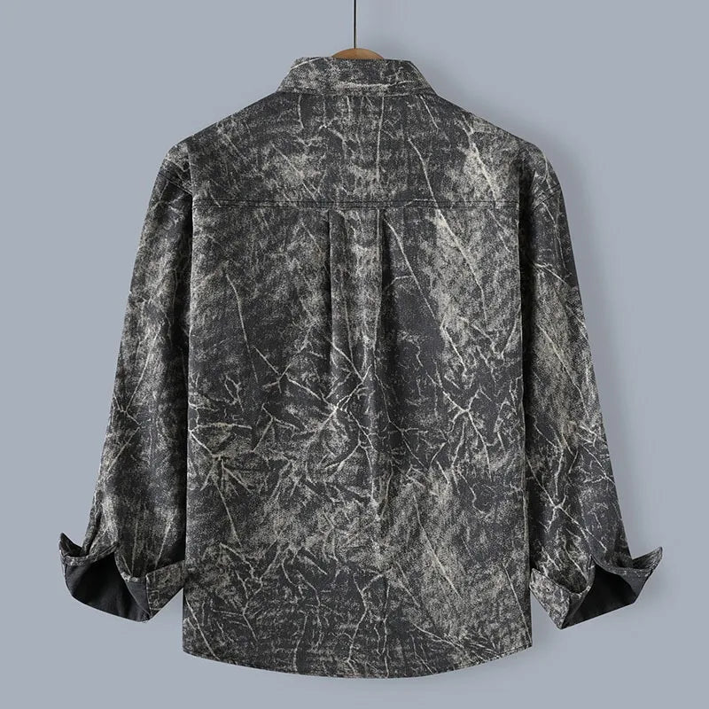 Langärmliger, lässiger Stil